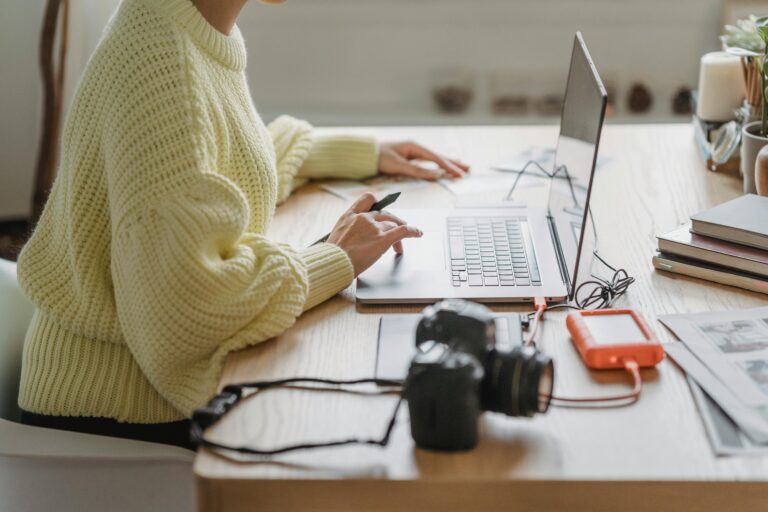 Prawo do wizerunku a publikacja zdjęć z wesela- jak zabezpieczyć się jako fotograf 